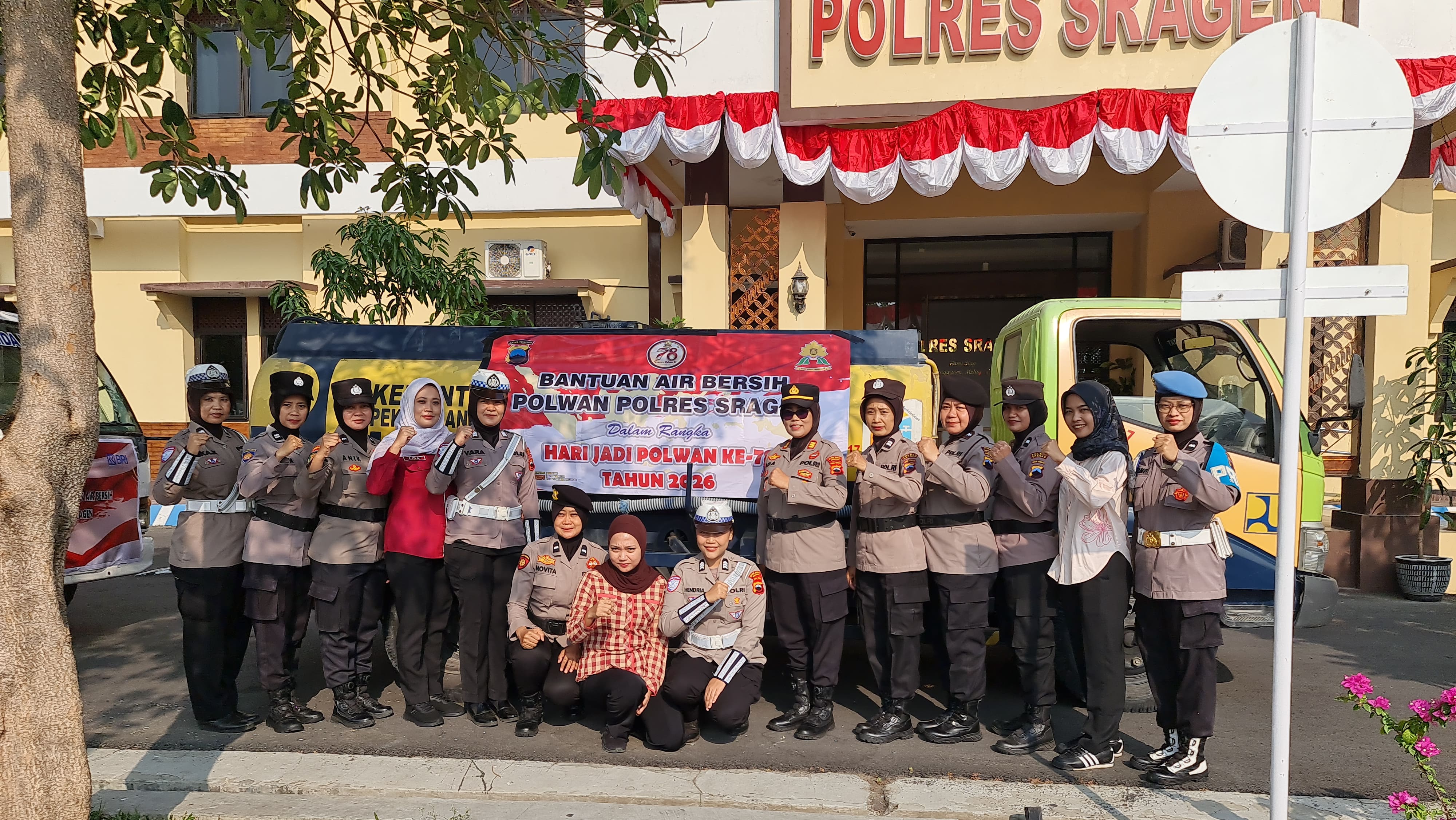 POLRES Sragen Salurkan 30 Tangki Air Bersih untuk Warga Terdampak Kekeringan